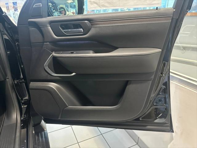 new 2025 Nissan Armada car, priced at $75,268