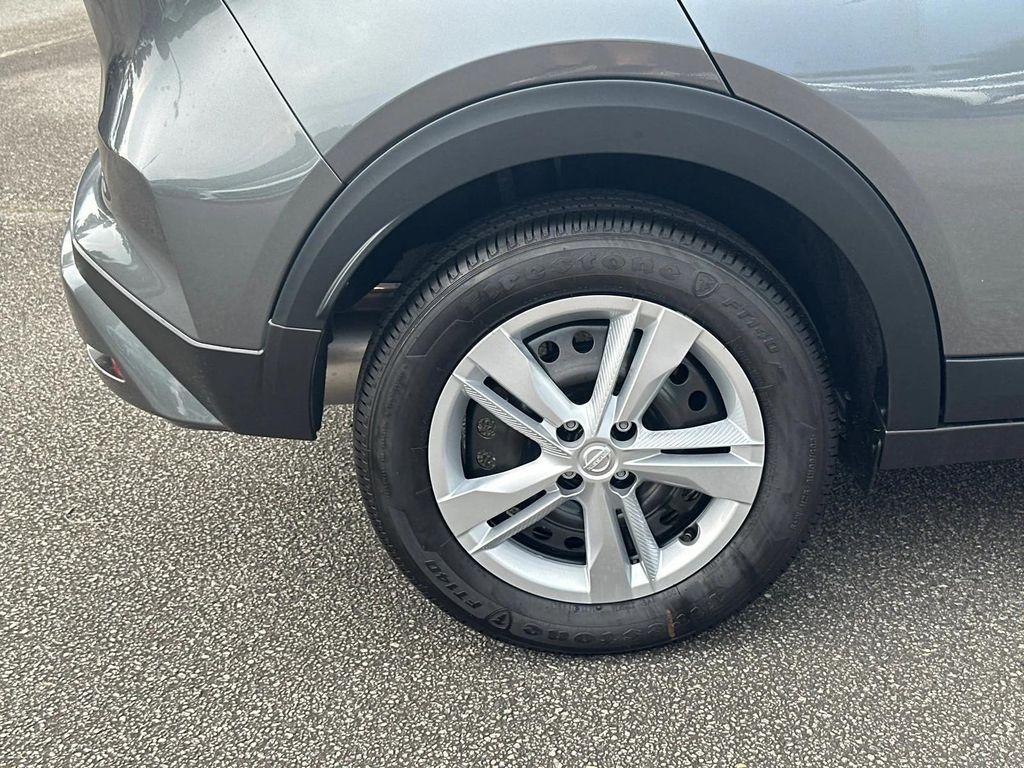 new 2025 Nissan Kicks car, priced at $21,550