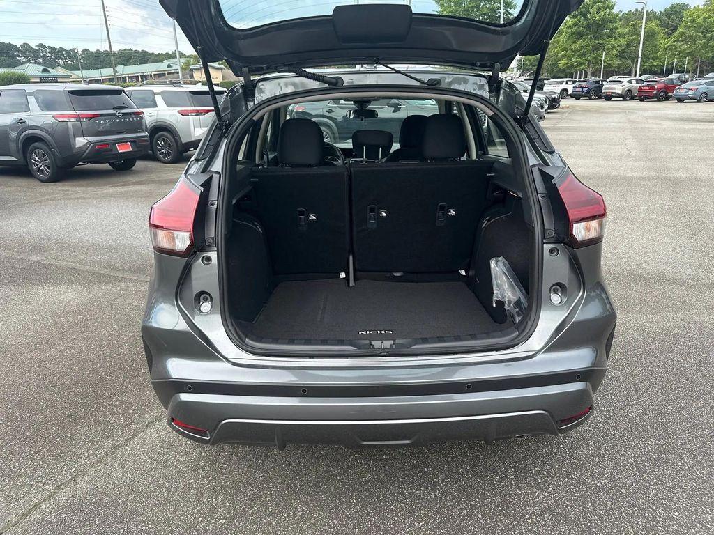 new 2025 Nissan Kicks car, priced at $21,550