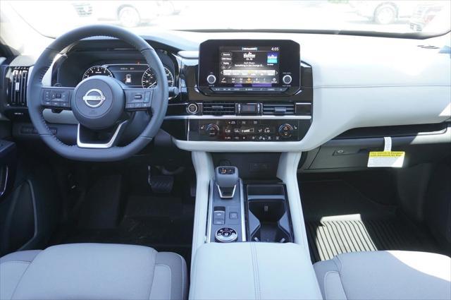 new 2024 Nissan Pathfinder car, priced at $38,914