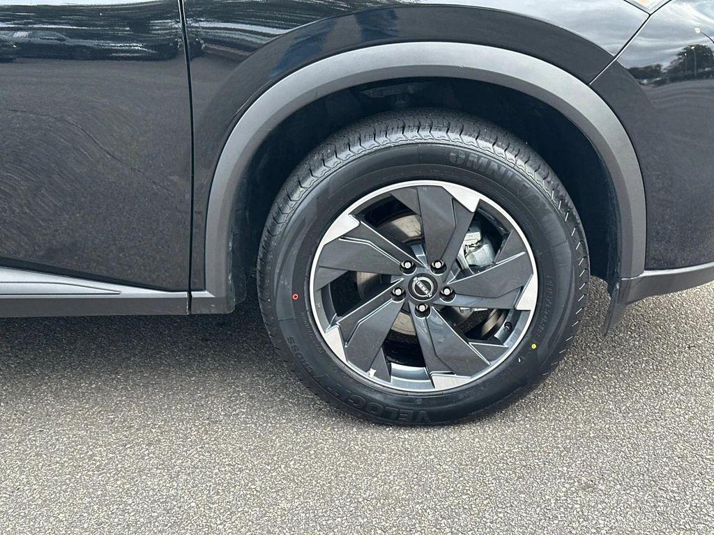 used 2025 Nissan Rogue car, priced at $23,200