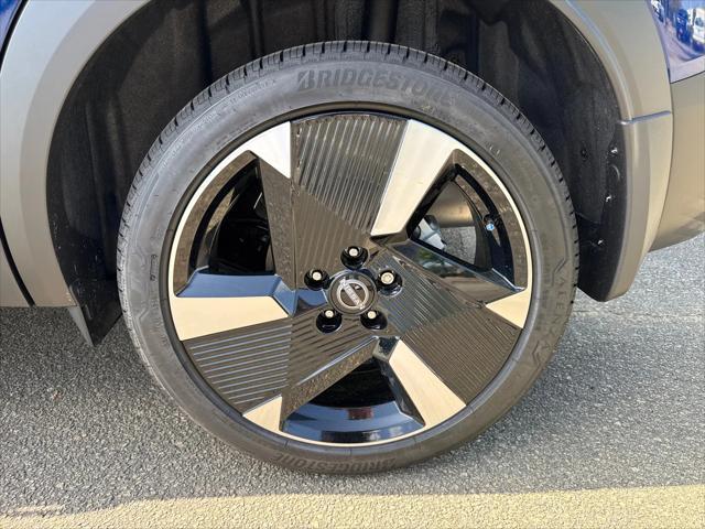 new 2025 Nissan Kicks car, priced at $26,948