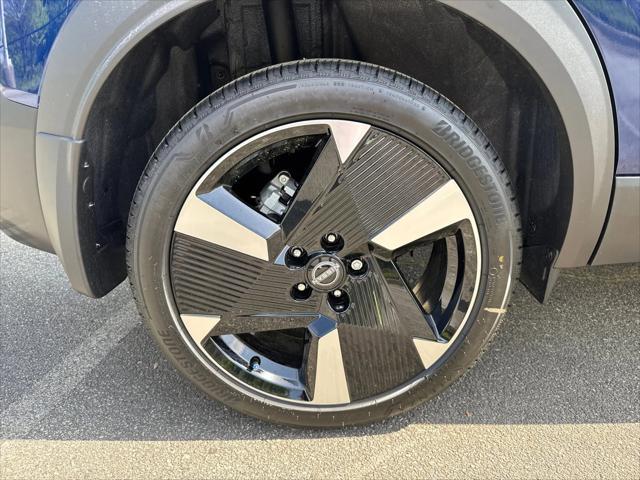 new 2025 Nissan Kicks car, priced at $27,698