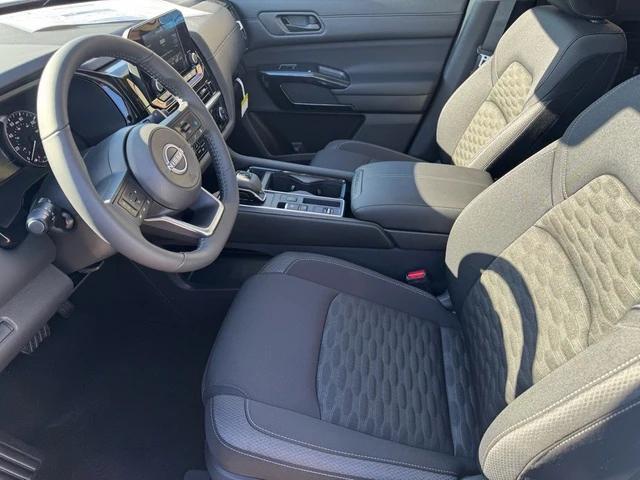 new 2025 Nissan Pathfinder car, priced at $39,391