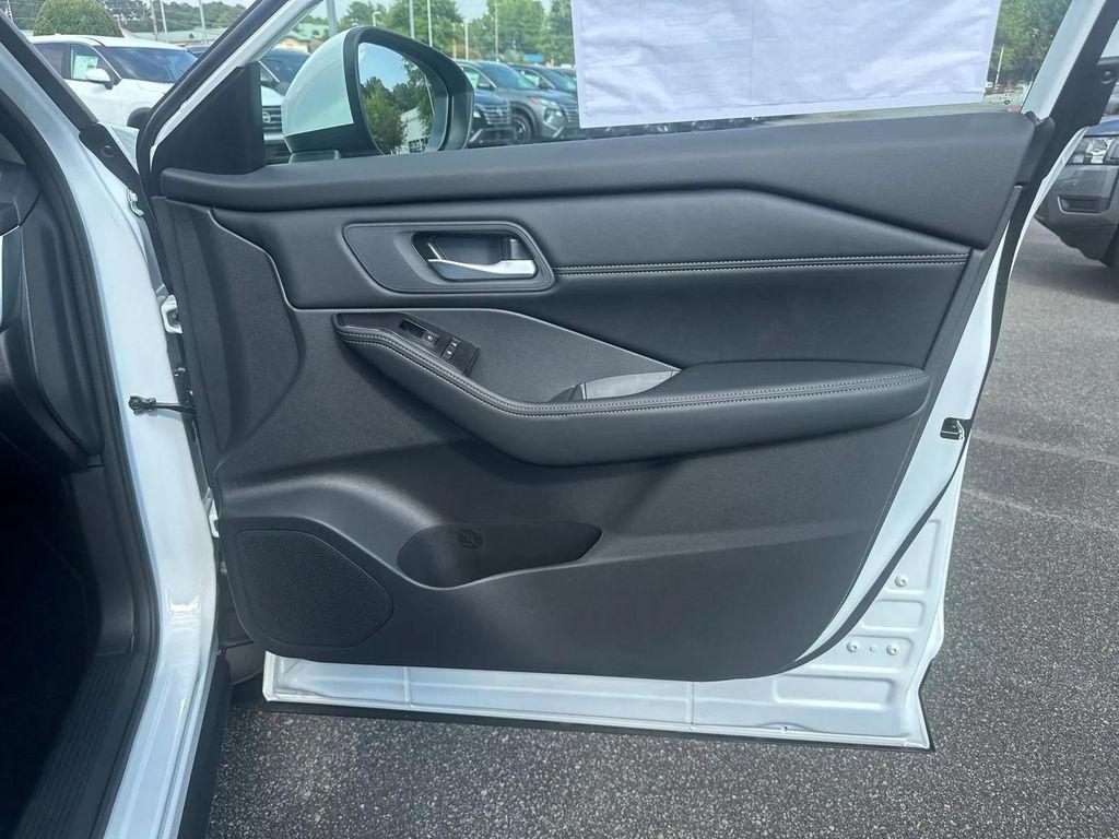 new 2025 Nissan Rogue car, priced at $31,819