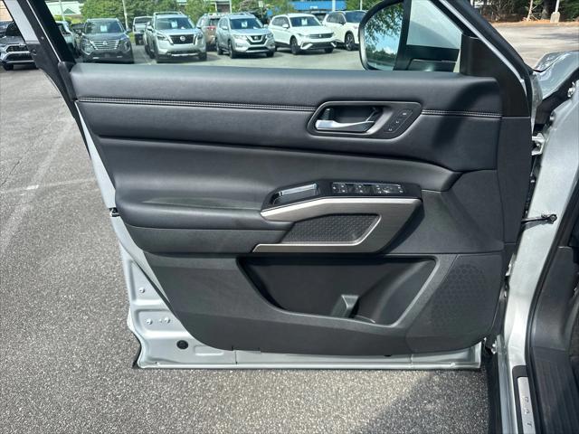 used 2024 Nissan Pathfinder car, priced at $38,784