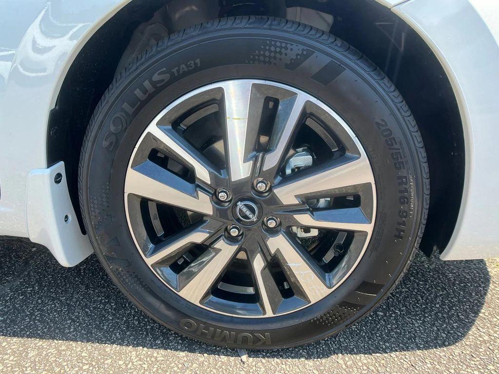 new 2025 Nissan Versa car, priced at $21,212