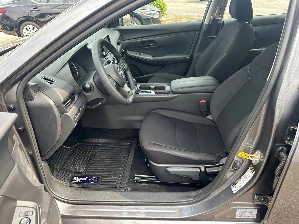 new 2025 Nissan Sentra car, priced at $21,252