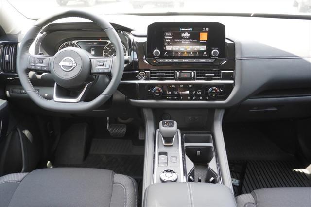 new 2024 Nissan Pathfinder car, priced at $39,264