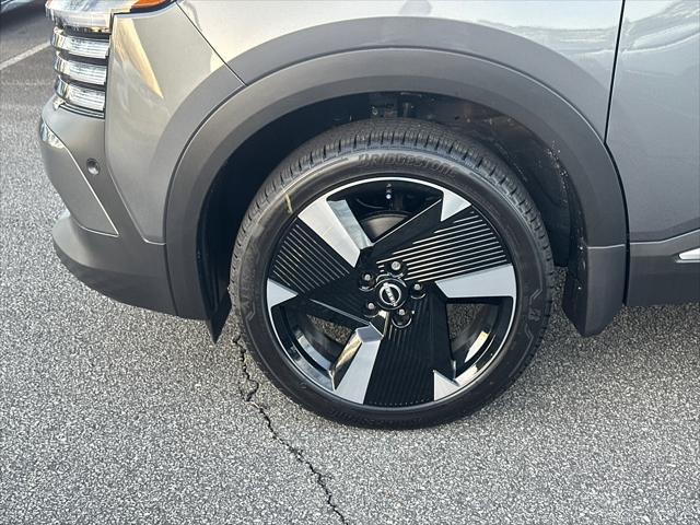 new 2025 Nissan Kicks car, priced at $28,461