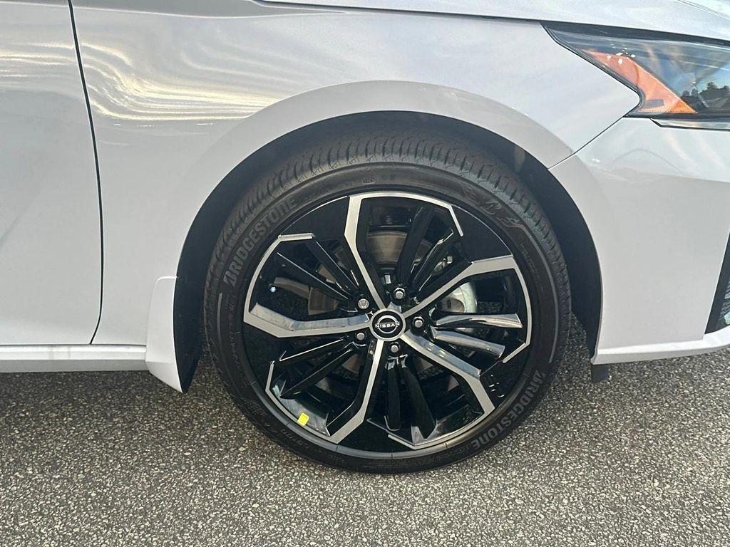 new 2025 Nissan Altima car, priced at $32,918