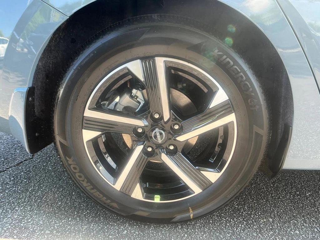 new 2025 Nissan Sentra car, priced at $21,929