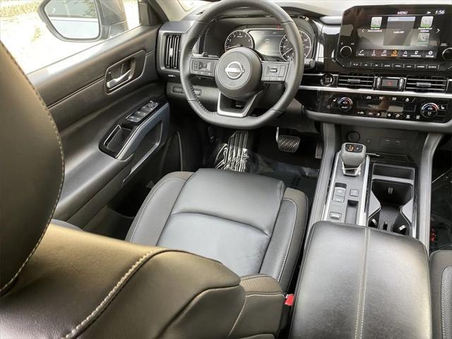 new 2025 Nissan Pathfinder car, priced at $45,425