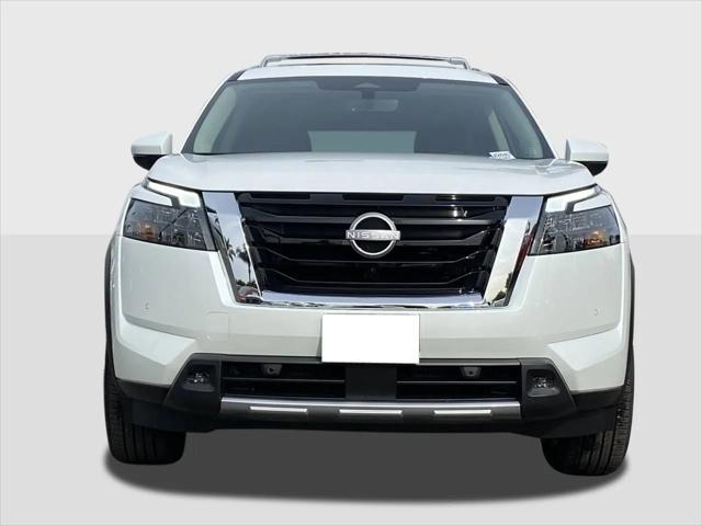 new 2025 Nissan Pathfinder car, priced at $45,425