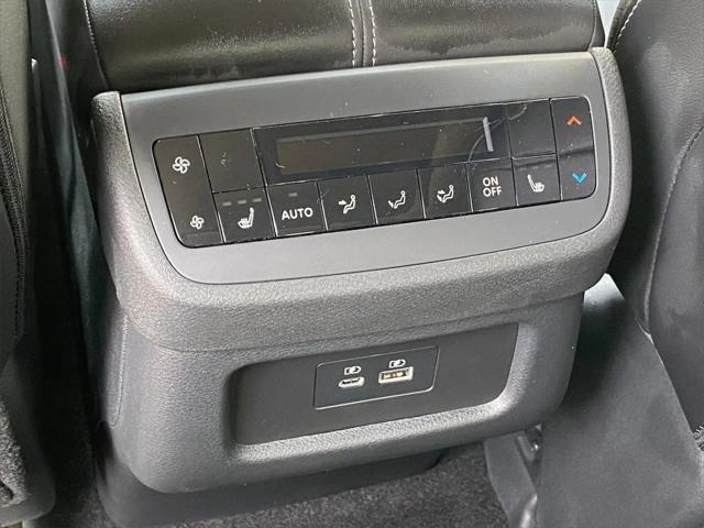 new 2025 Nissan Pathfinder car, priced at $45,425