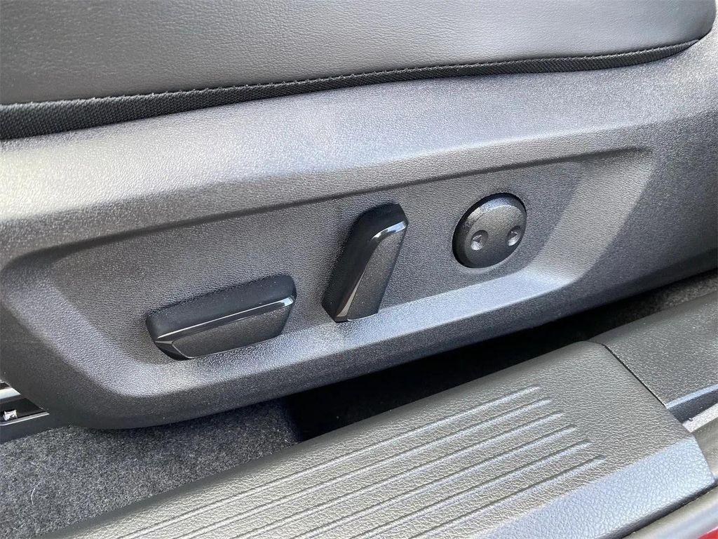 new 2025 Nissan Rogue car