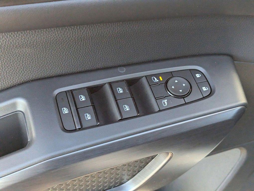 new 2025 Nissan Pathfinder car, priced at $43,173