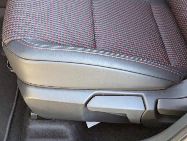 new 2025 Nissan Kicks car, priced at $28,266