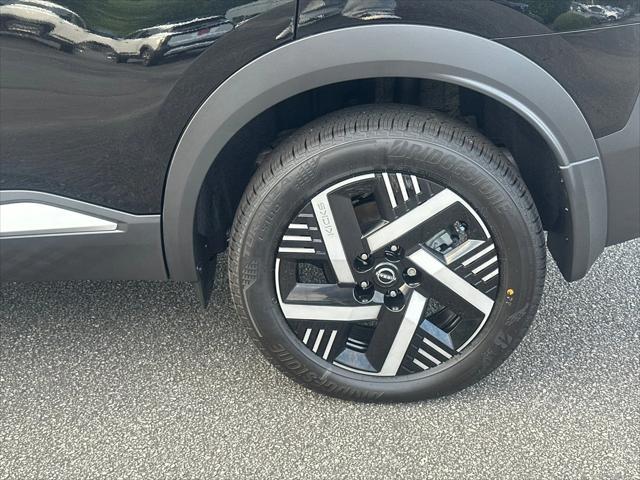 new 2025 Nissan Kicks car, priced at $24,946