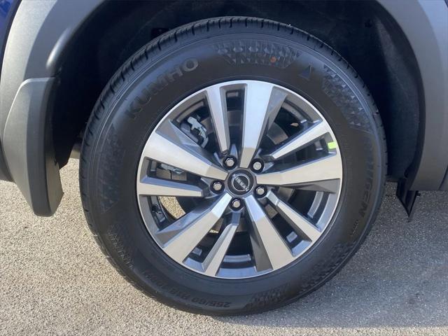 new 2025 Nissan Pathfinder car, priced at $42,027