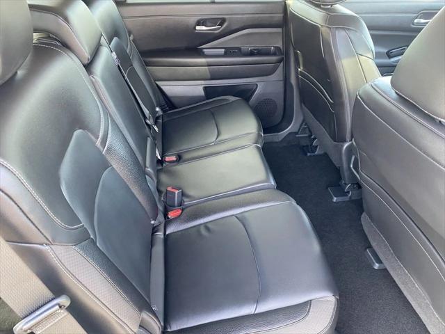 new 2025 Nissan Pathfinder car, priced at $42,027