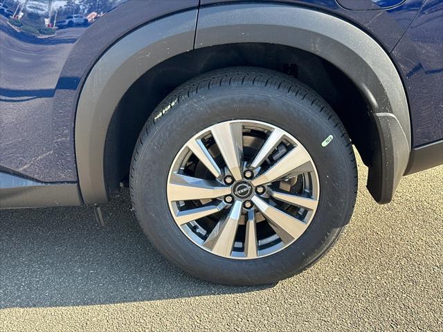 new 2025 Nissan Pathfinder car, priced at $41,027
