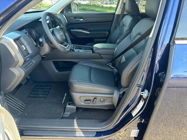new 2025 Nissan Pathfinder car, priced at $41,027