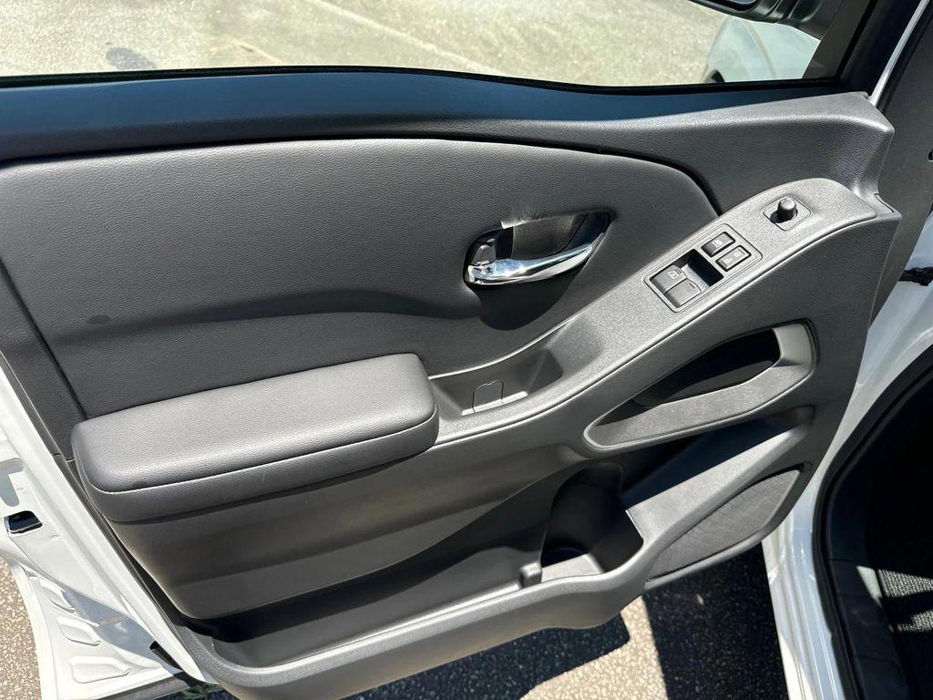 new 2025 Nissan Frontier car, priced at $29,962