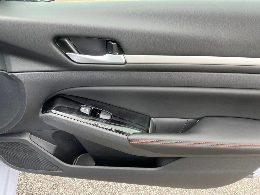 new 2025 Nissan Altima car, priced at $28,384