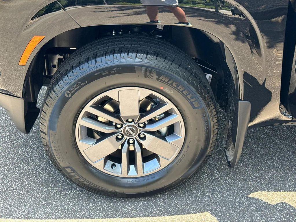 new 2025 Nissan Frontier car, priced at $33,676