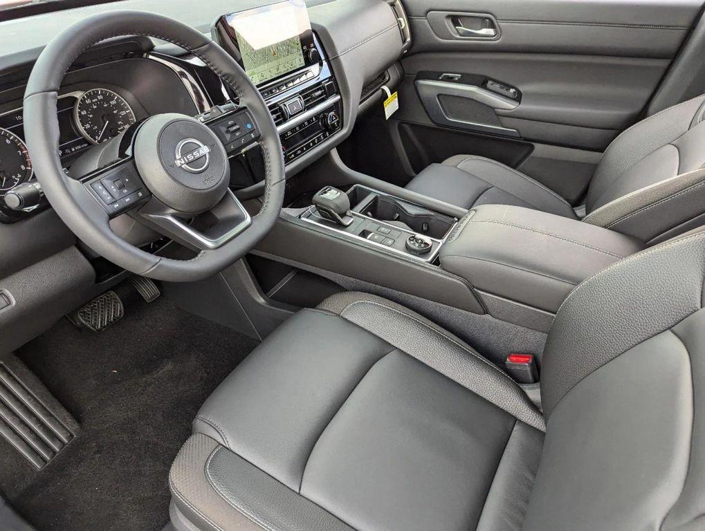 new 2025 Nissan Pathfinder car, priced at $45,287