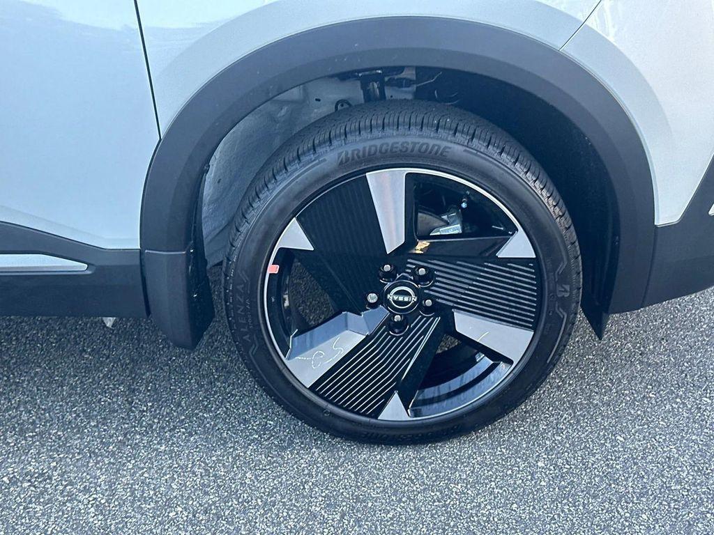 new 2026 Nissan Kicks car, priced at $29,131