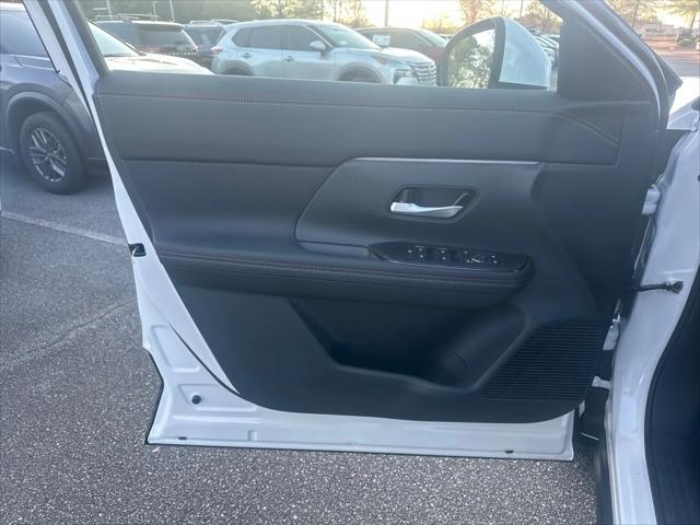 new 2025 Nissan Kicks car, priced at $27,489