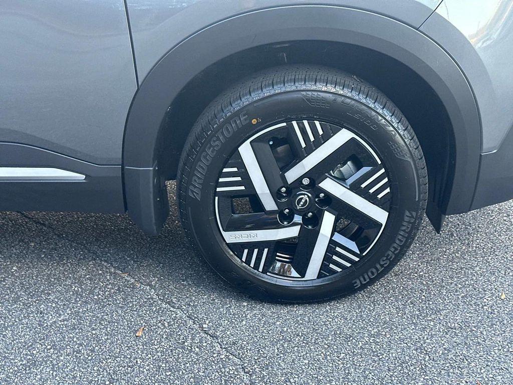 new 2026 Nissan Kicks car, priced at $25,109