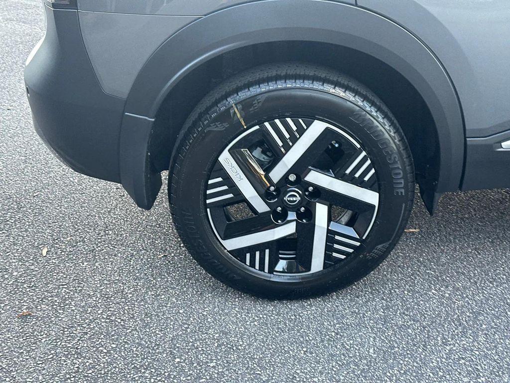 new 2026 Nissan Kicks car, priced at $25,109