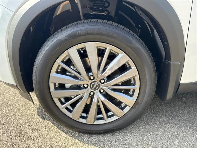 new 2025 Nissan Pathfinder car, priced at $43,720