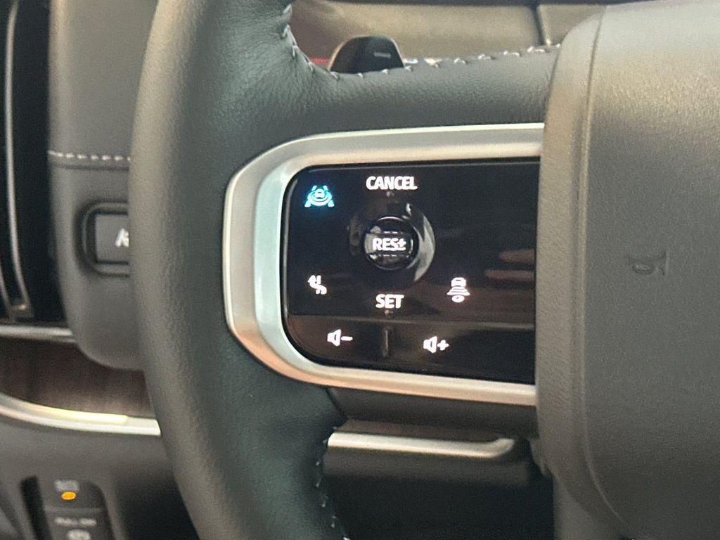 new 2025 Nissan Armada car, priced at $67,144