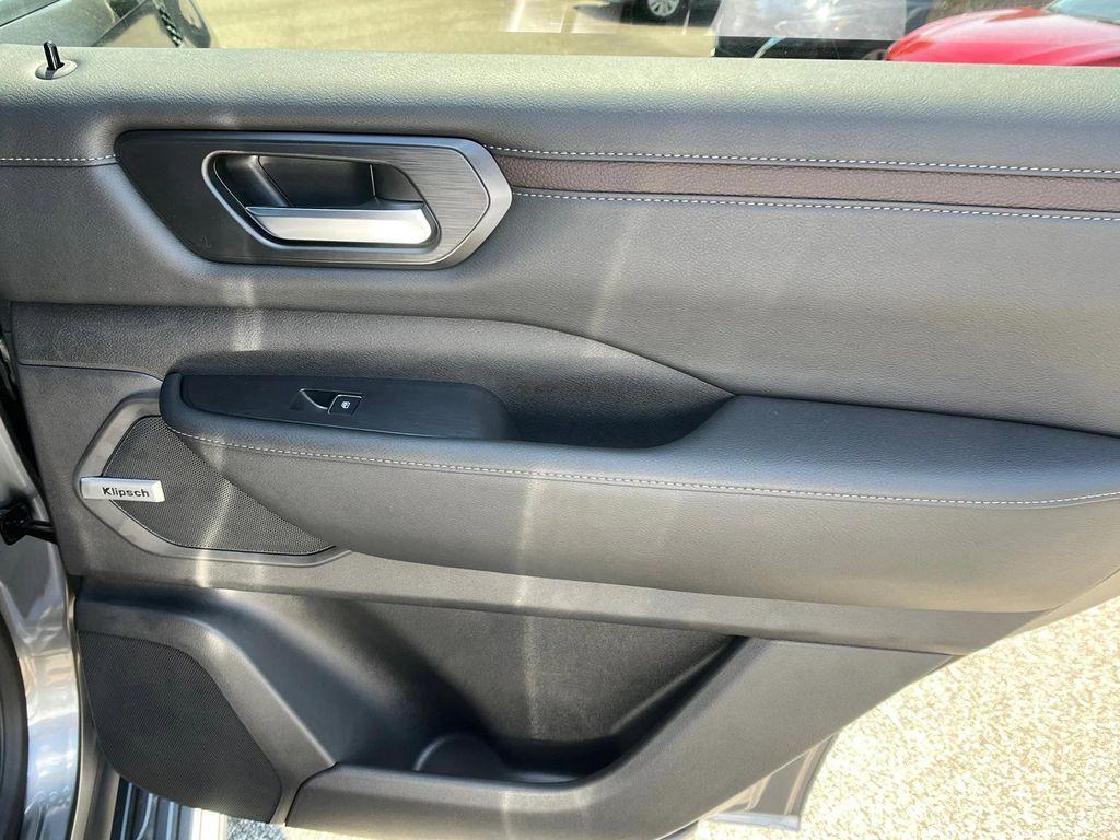 new 2025 Nissan Armada car, priced at $67,942