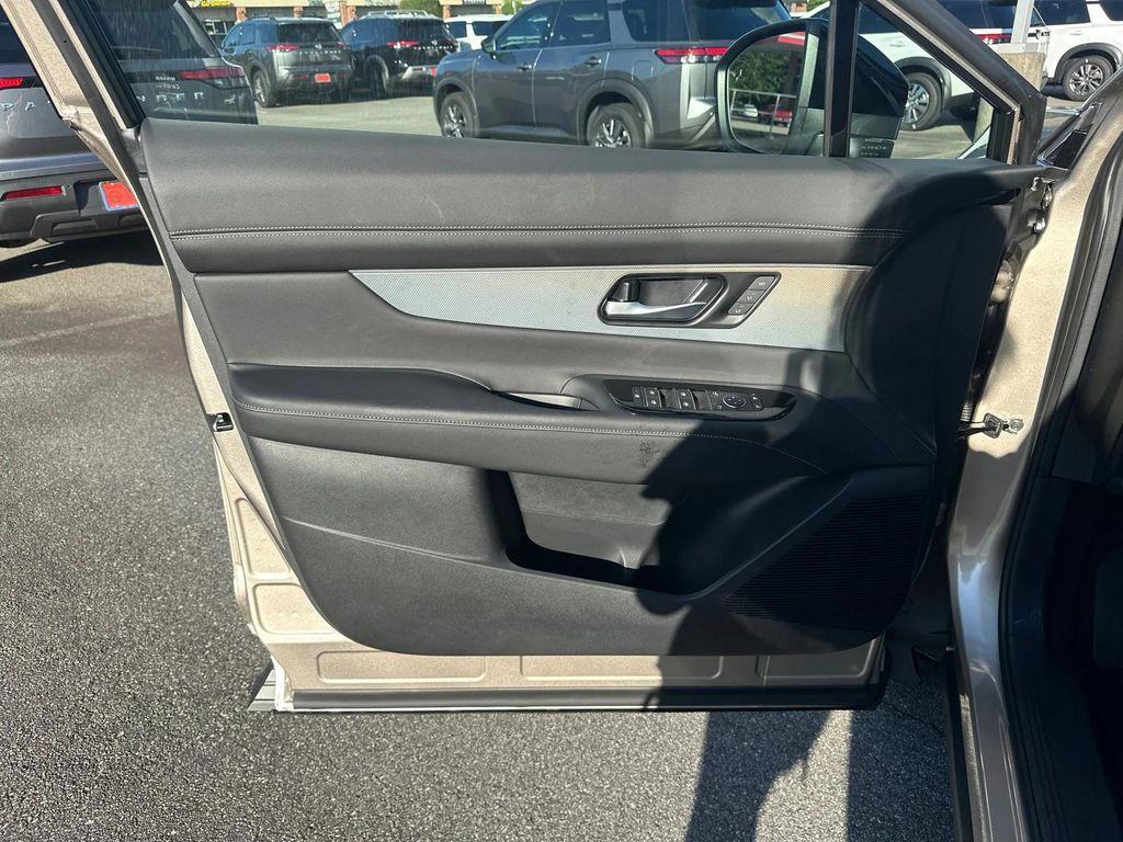 new 2025 Nissan Murano car, priced at $40,573