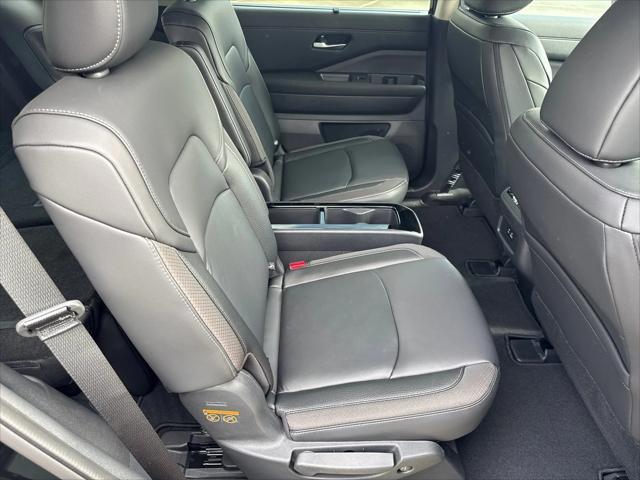 new 2025 Nissan Pathfinder car, priced at $44,339