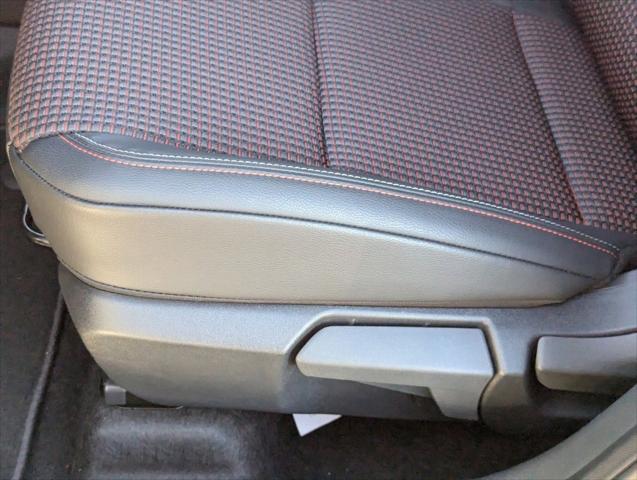 new 2025 Nissan Kicks car, priced at $27,362