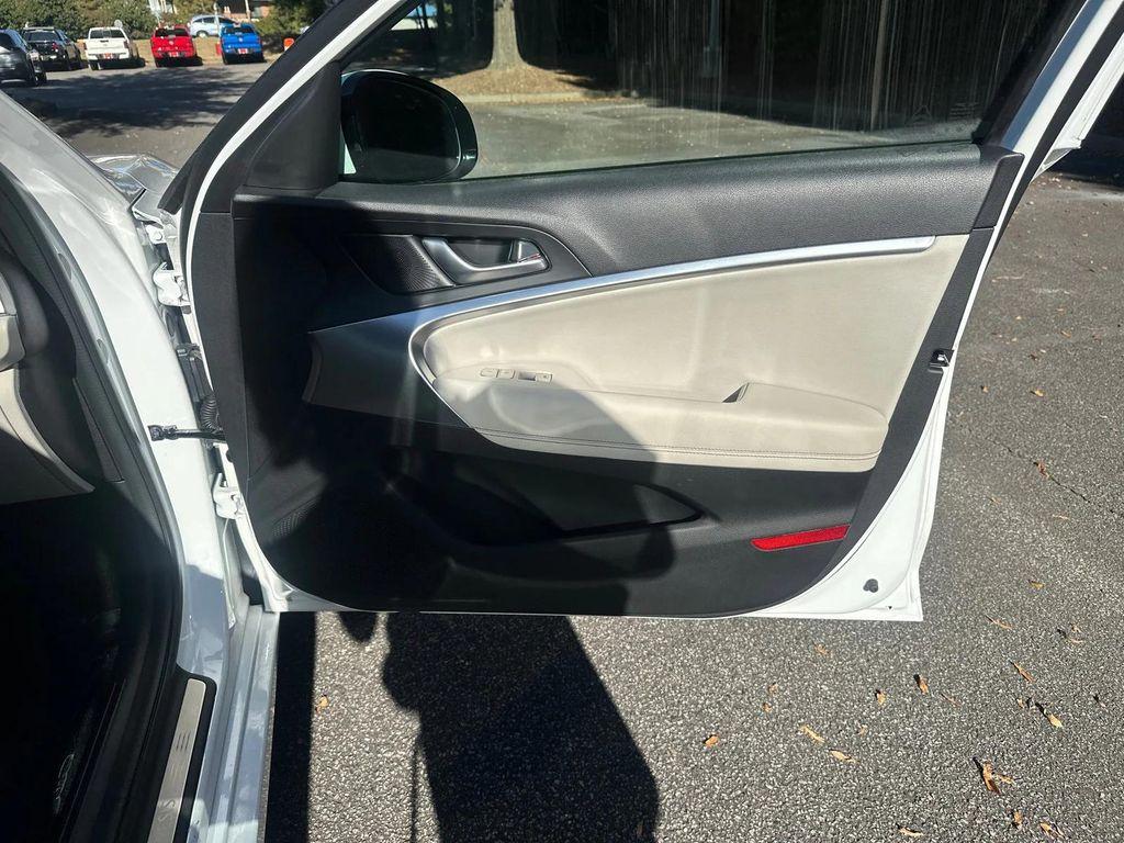 used 2025 Genesis G70 car, priced at $29,998