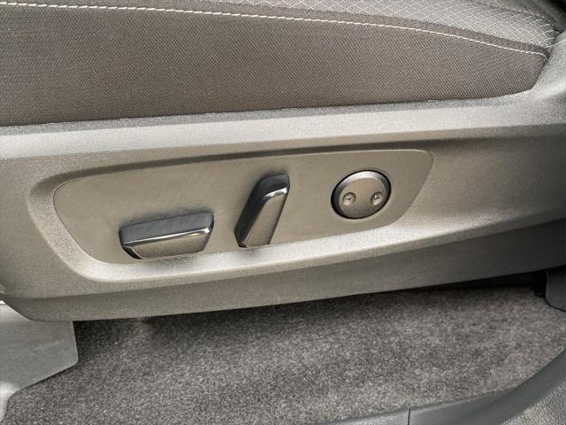 new 2025 Nissan Pathfinder car, priced at $41,234