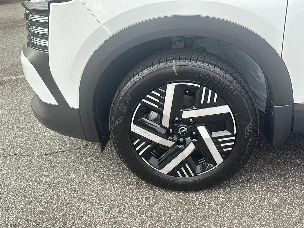 new 2026 Nissan Kicks car, priced at $26,554