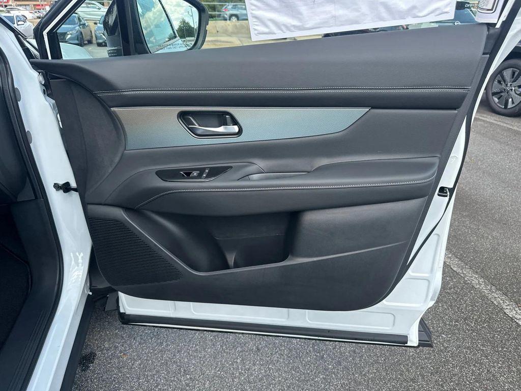 new 2025 Nissan Murano car, priced at $42,010