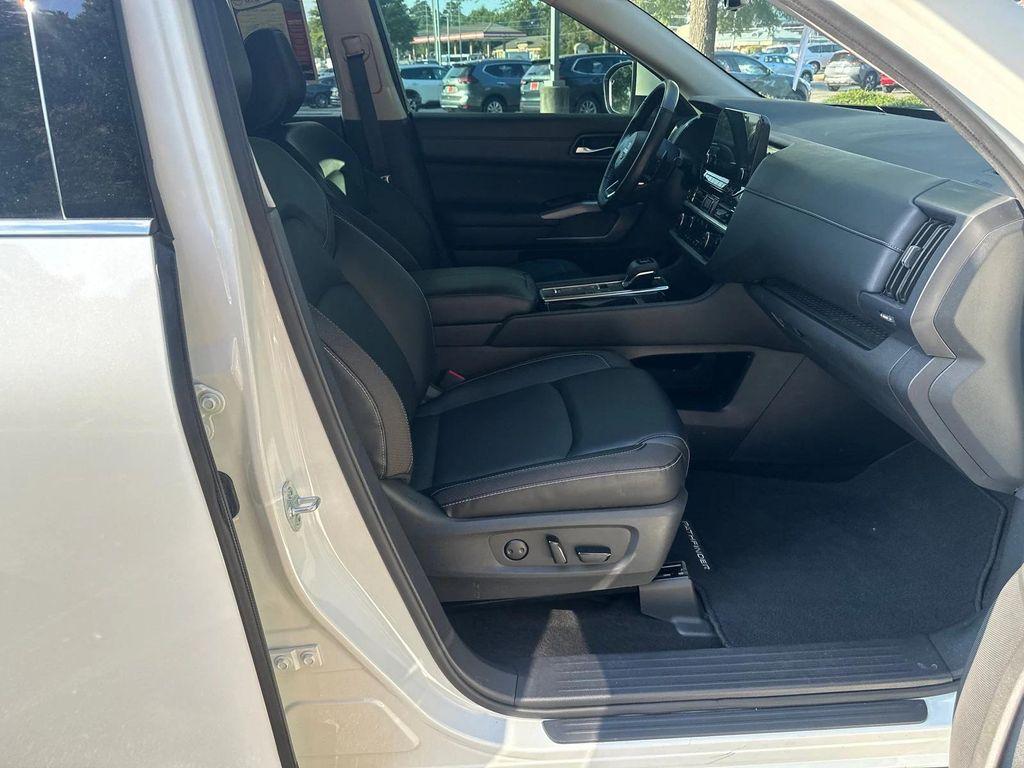 used 2023 Nissan Pathfinder car, priced at $32,999