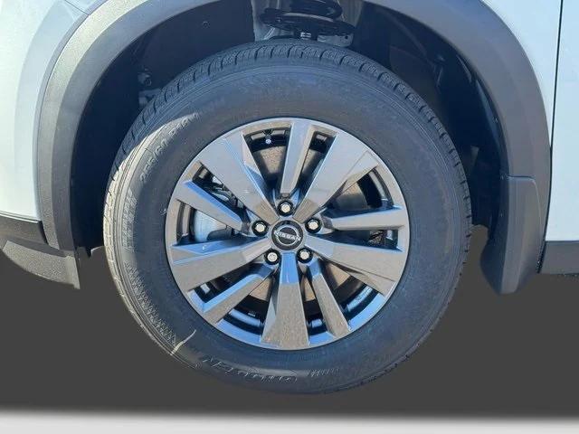 new 2025 Nissan Pathfinder car, priced at $38,675