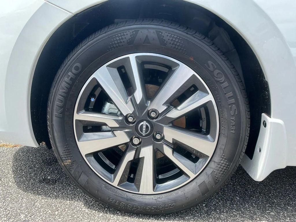 new 2025 Nissan Versa car, priced at $21,192