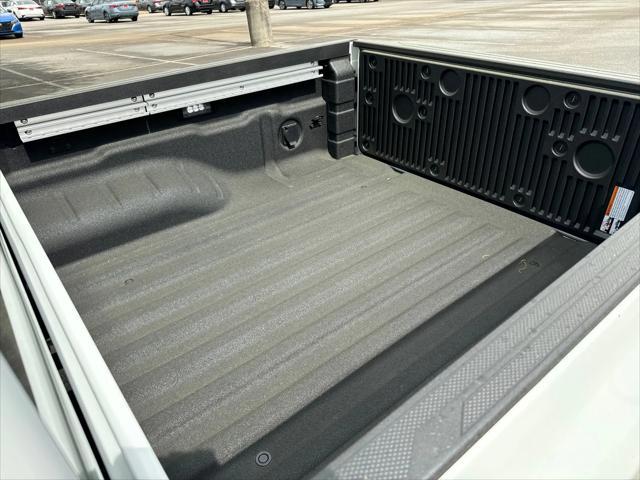 new 2025 Nissan Frontier car, priced at $38,939