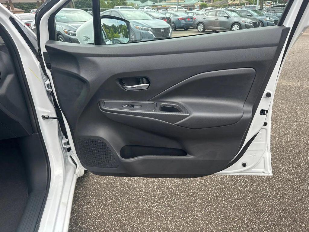 new 2025 Nissan Versa car, priced at $21,192